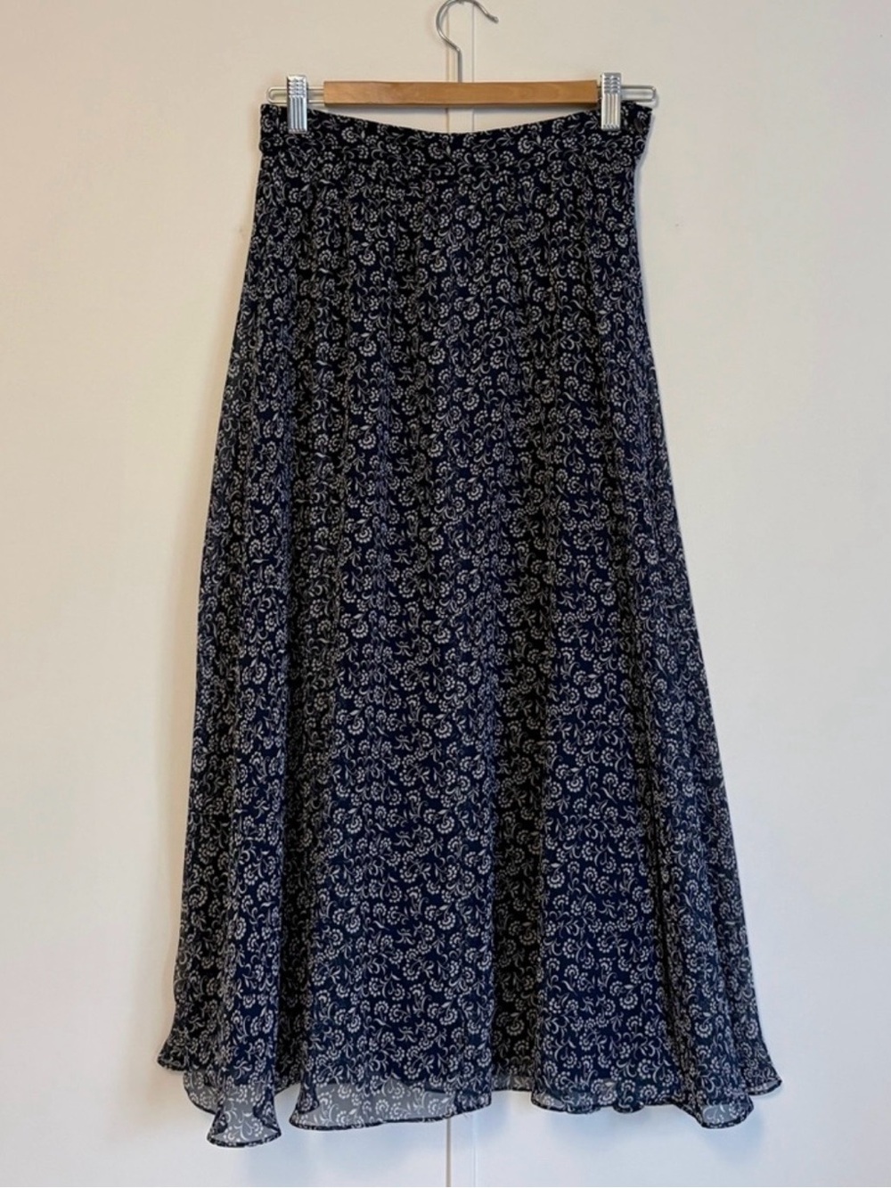 Chaus Navy Floral Midi Skirt Vintage XS